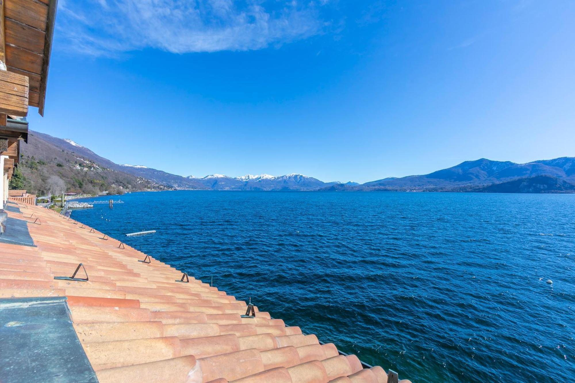 Blu Lake Apartment On Ghiffa Beach - Happy Rentals Kültér fotó